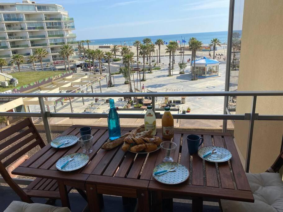 Appartement Face A La Mer Canet En Roussillon Exterior photo